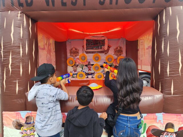 Wild West Shootout Game/with Nerf Guns - Free shipping in the USA